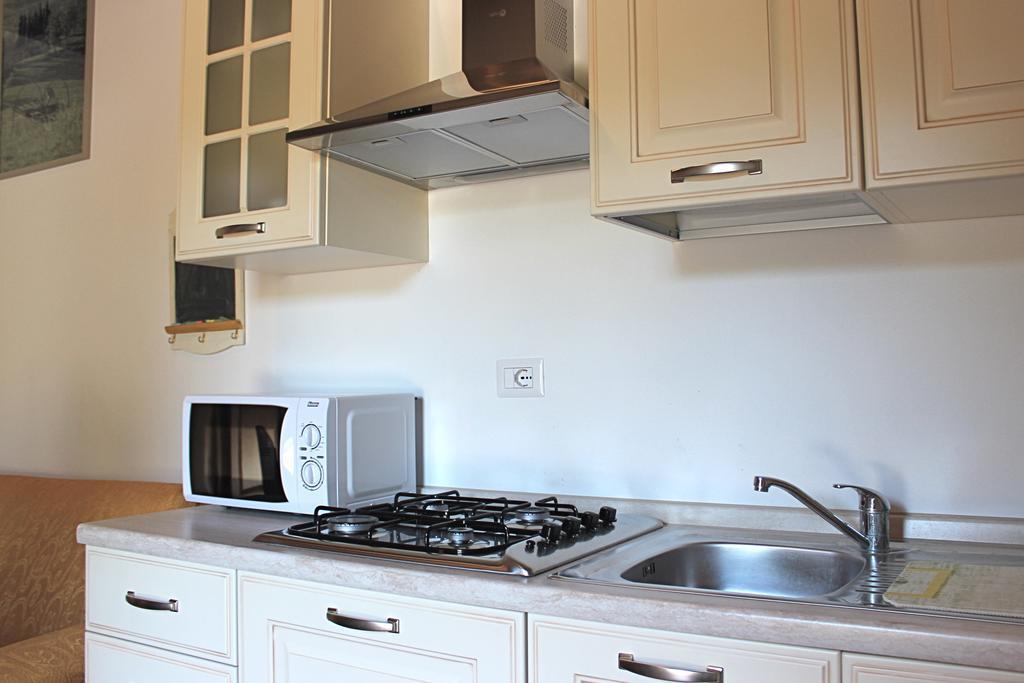 Agriturismo Mandrioli ปราโตแวคคิโอ ภายนอก รูปภาพ