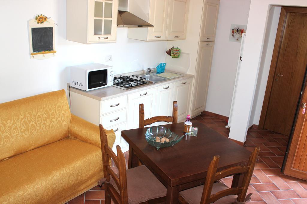 Agriturismo Mandrioli ปราโตแวคคิโอ ภายนอก รูปภาพ